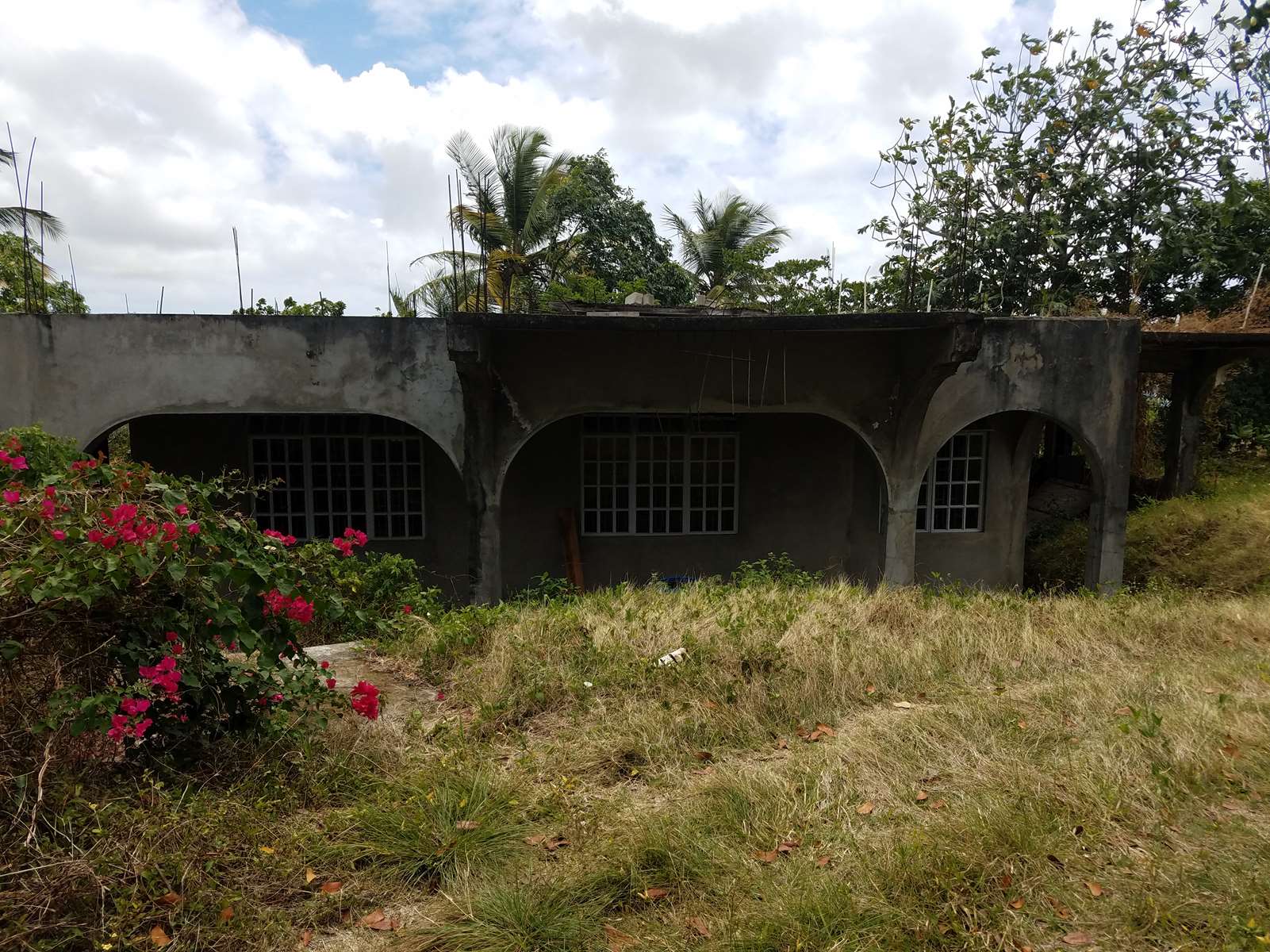fixer upper house for sale in laborie