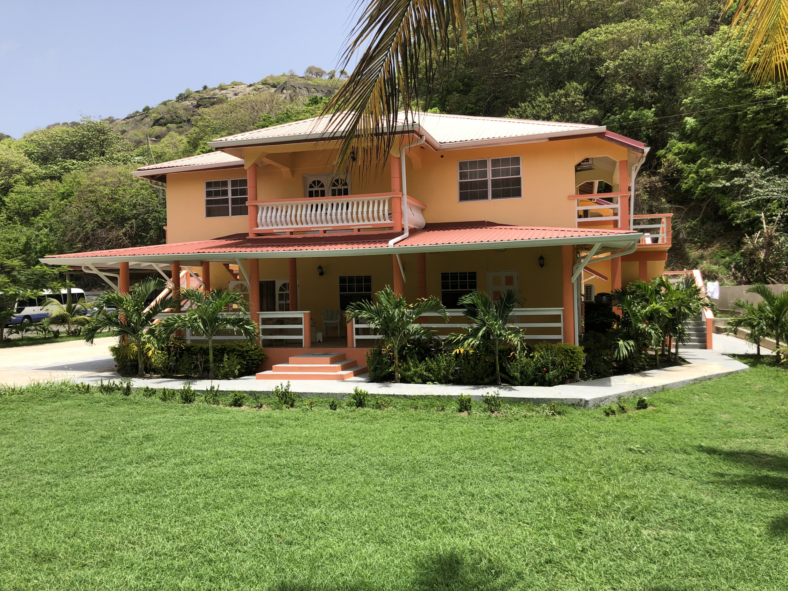 hotel for sale in vieux fort st lucia side