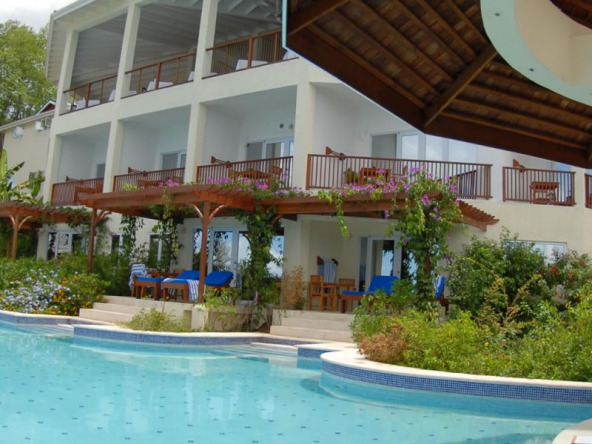 st-lucia-beachfront-hotel-for-sale-8-1152x600