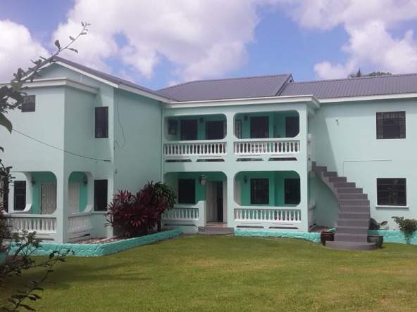 6 Bedroom House For Sale in St Lucia