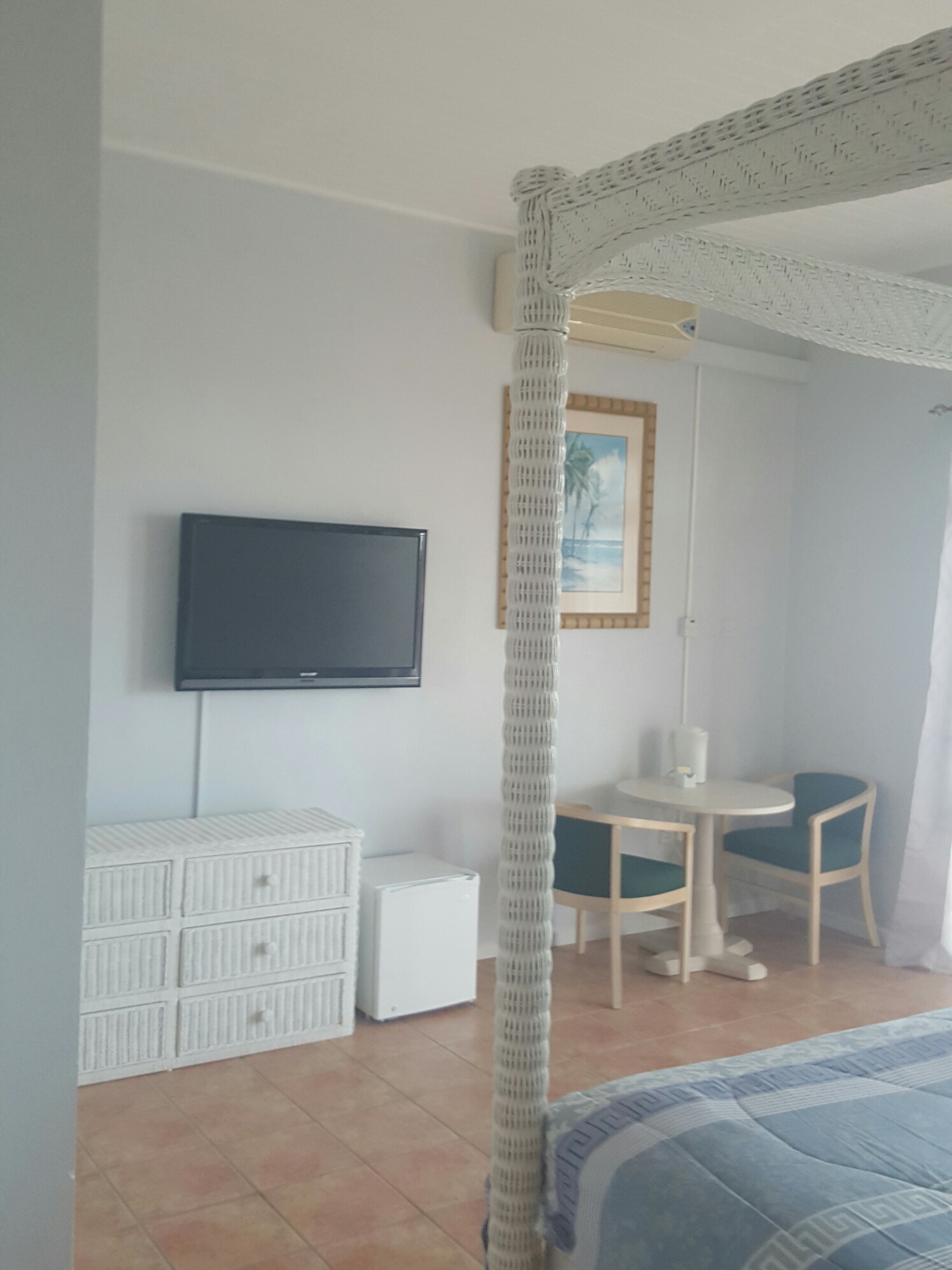 les Escape hotel for sale