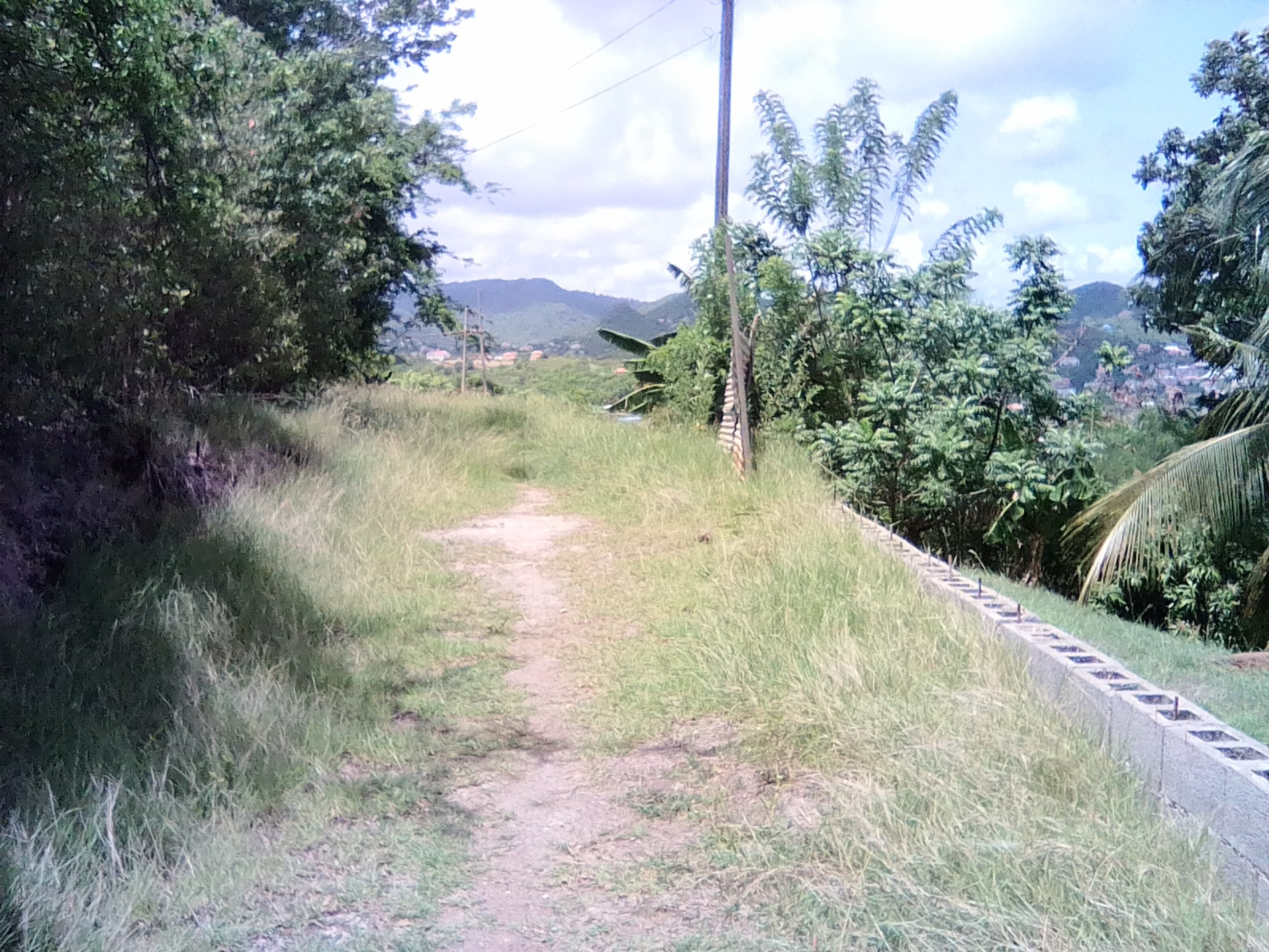 land with access road at rodney bay
