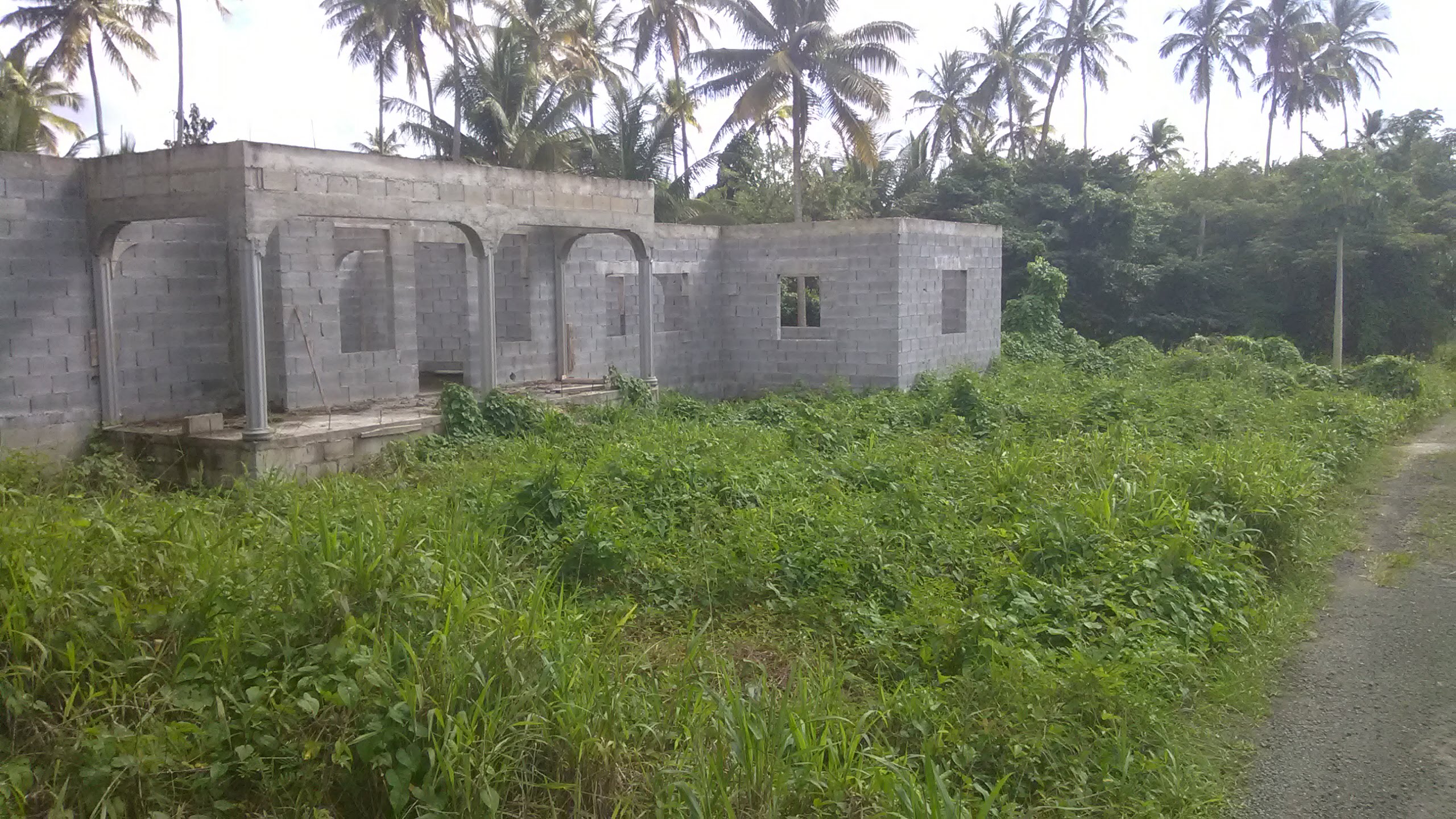 unfinished house for sale choiseul
