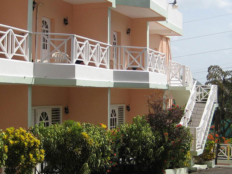 37 Room Hotel For Sale in St. Lucia – USD$ 450K