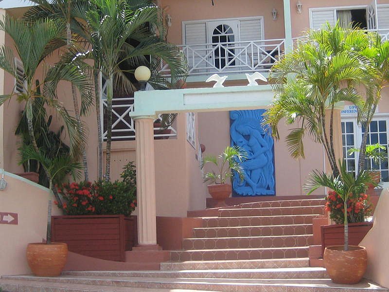 37 Room Hotel For Sale in St. Lucia – USD$ 450K