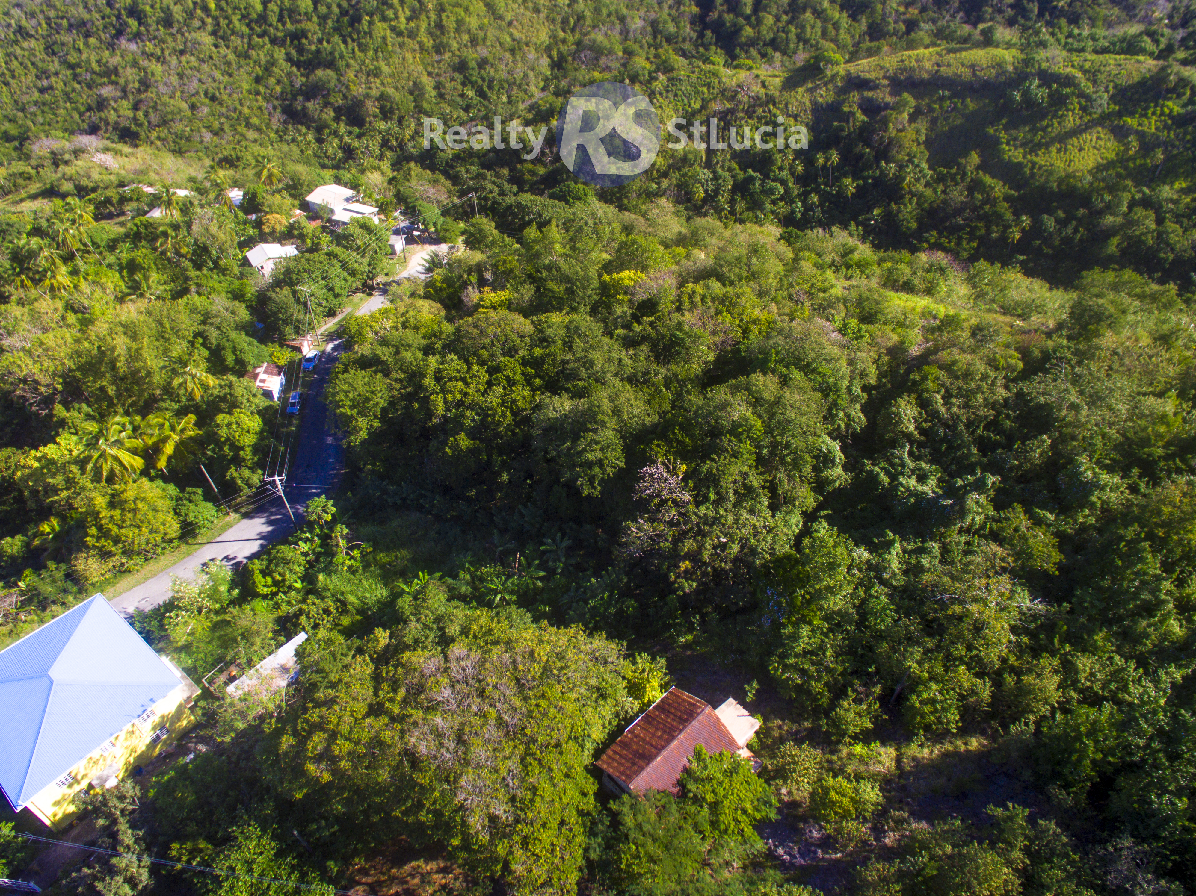 15 Lots of Various Sizes for Sale in Canaries St. Lucia