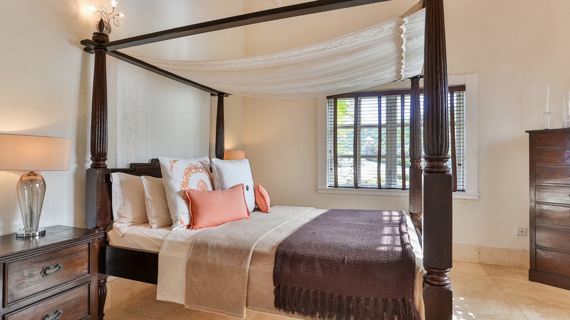 st lucia real estate Luxury Villa for Sale at Cap Estate - Cayman Villa bed