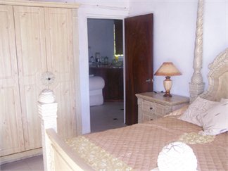 Columbette Cottage on 6 acres land for Sale in Soufriere