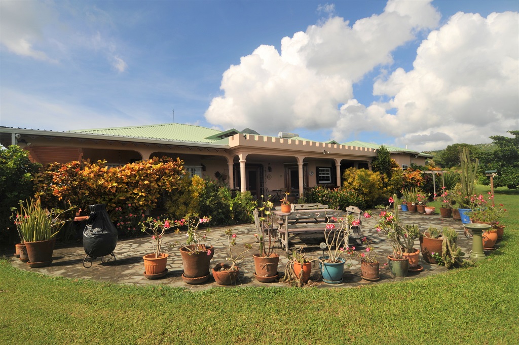 st lucia equine properties for rent