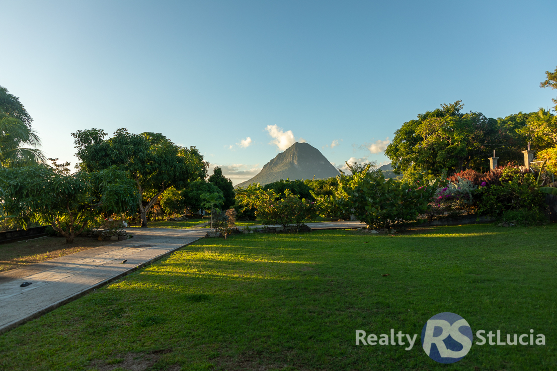 Single Family Home For Sale in Choiseul Saint Lucia