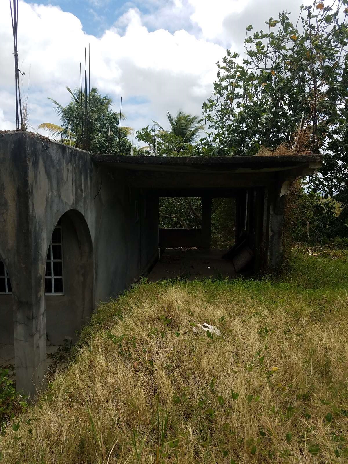 Incomplete House / Fixer Upper For Sale on 8,746 sq. ft. Land