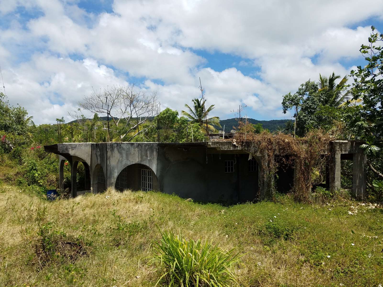 Incomplete House / Fixer Upper For Sale on 8,746 sq. ft. Land