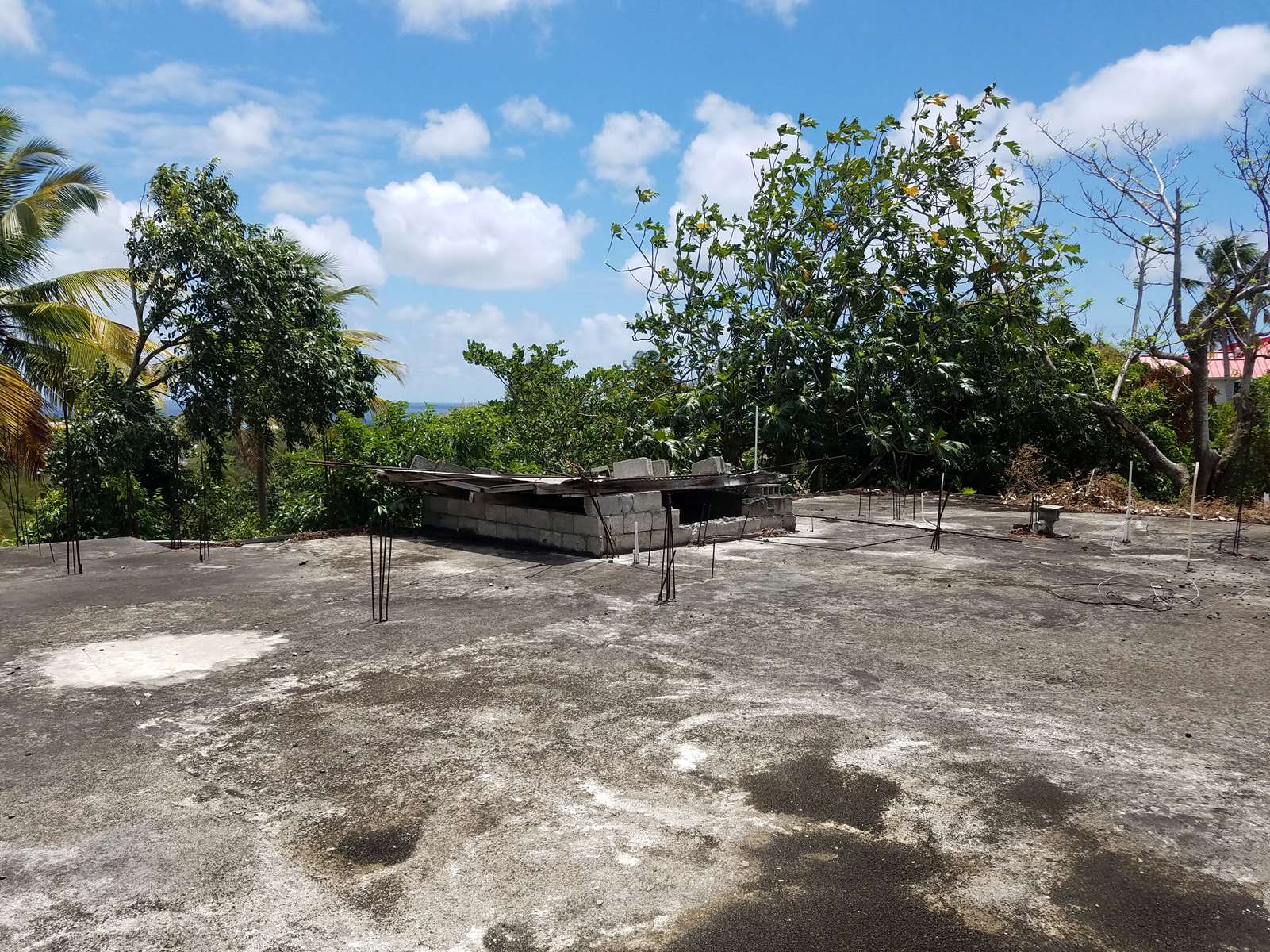 Incomplete House / Fixer Upper For Sale on 8,746 sq. ft. Land
