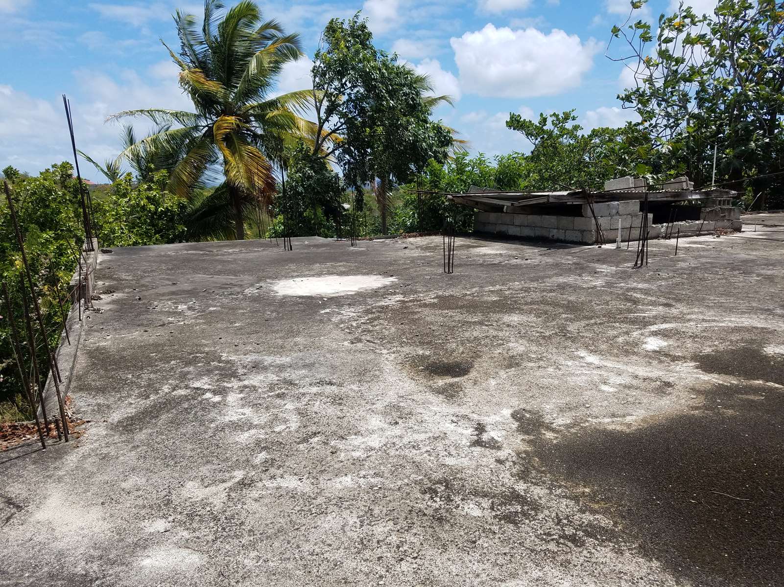 Incomplete House / Fixer Upper For Sale on 8,746 sq. ft. Land