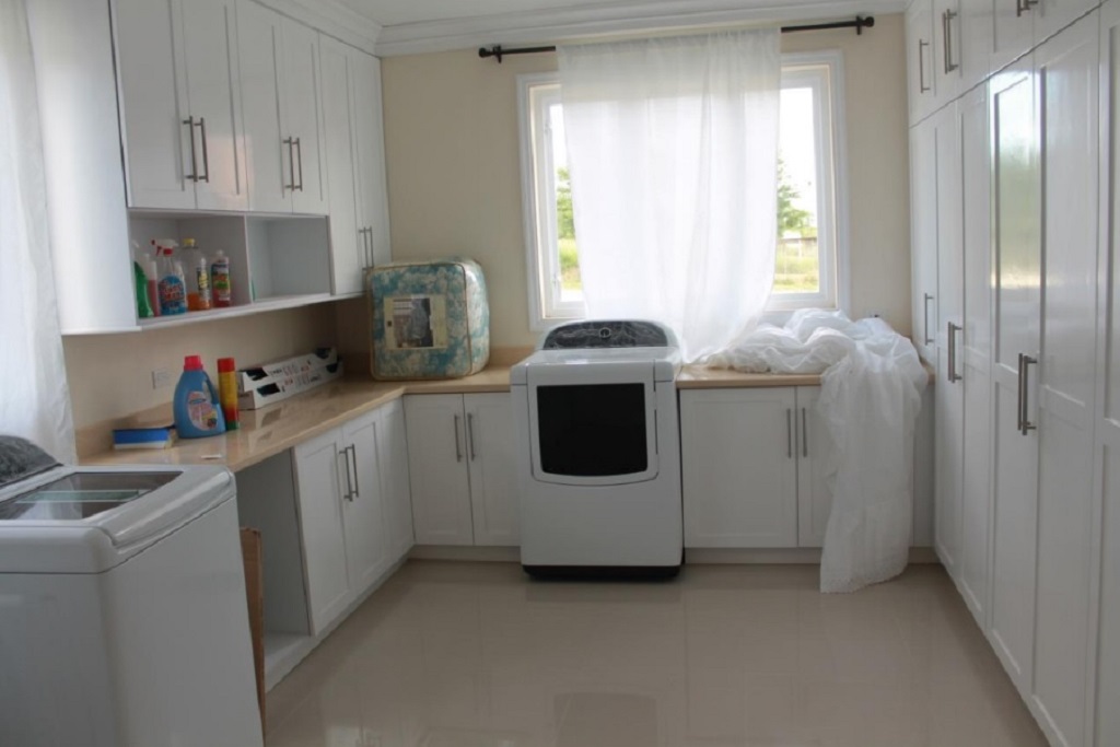 Luxury 4  Bed, 6 Bath House w Pool for Sale at Balembouche