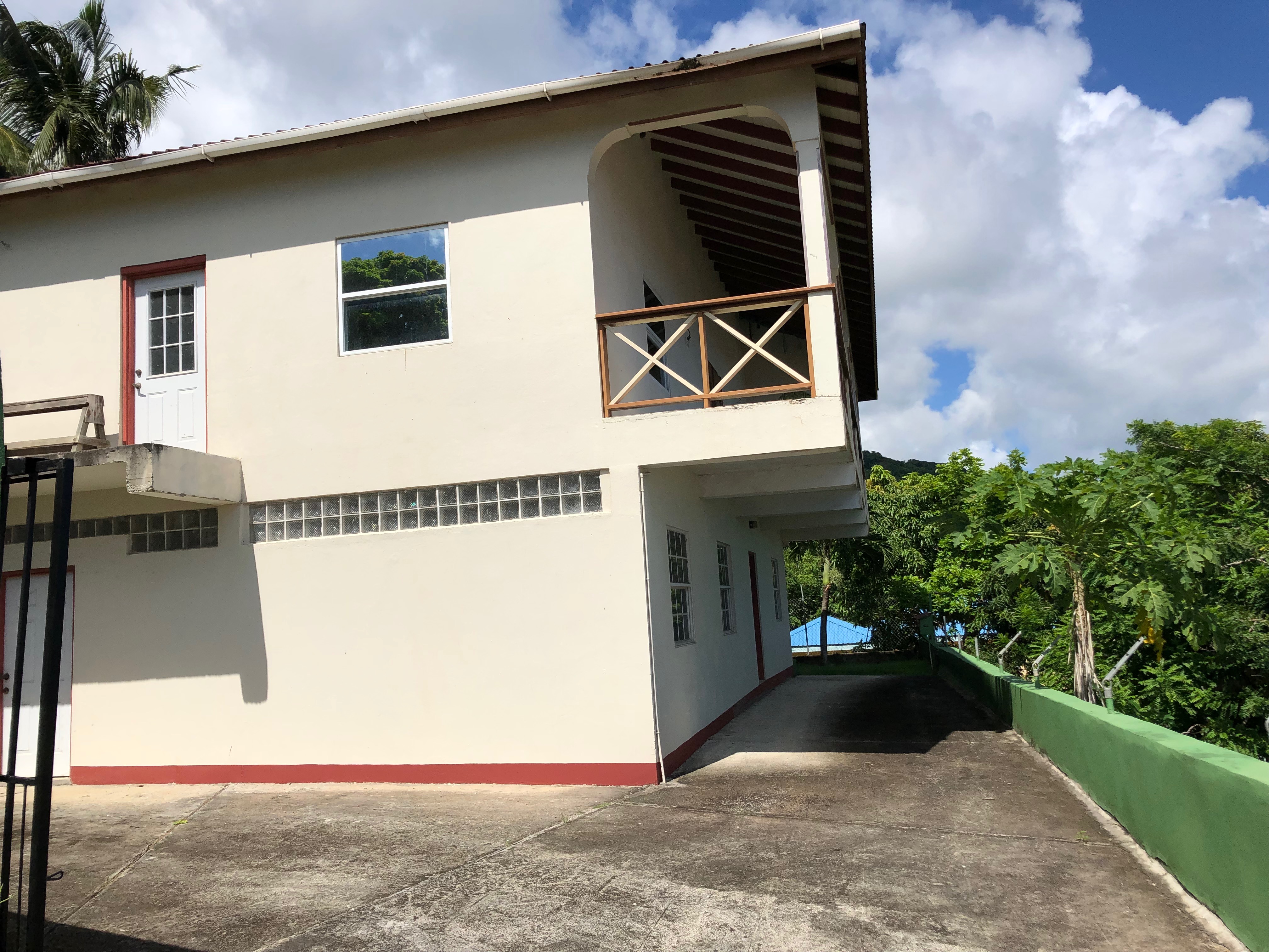 HOUSE FR SALE in laborie saint ucia caribbean