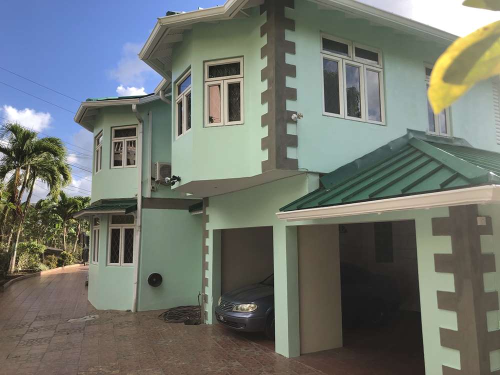 buying a house in st lucia near golf course