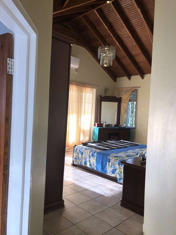 buying a house in st lucia with cash