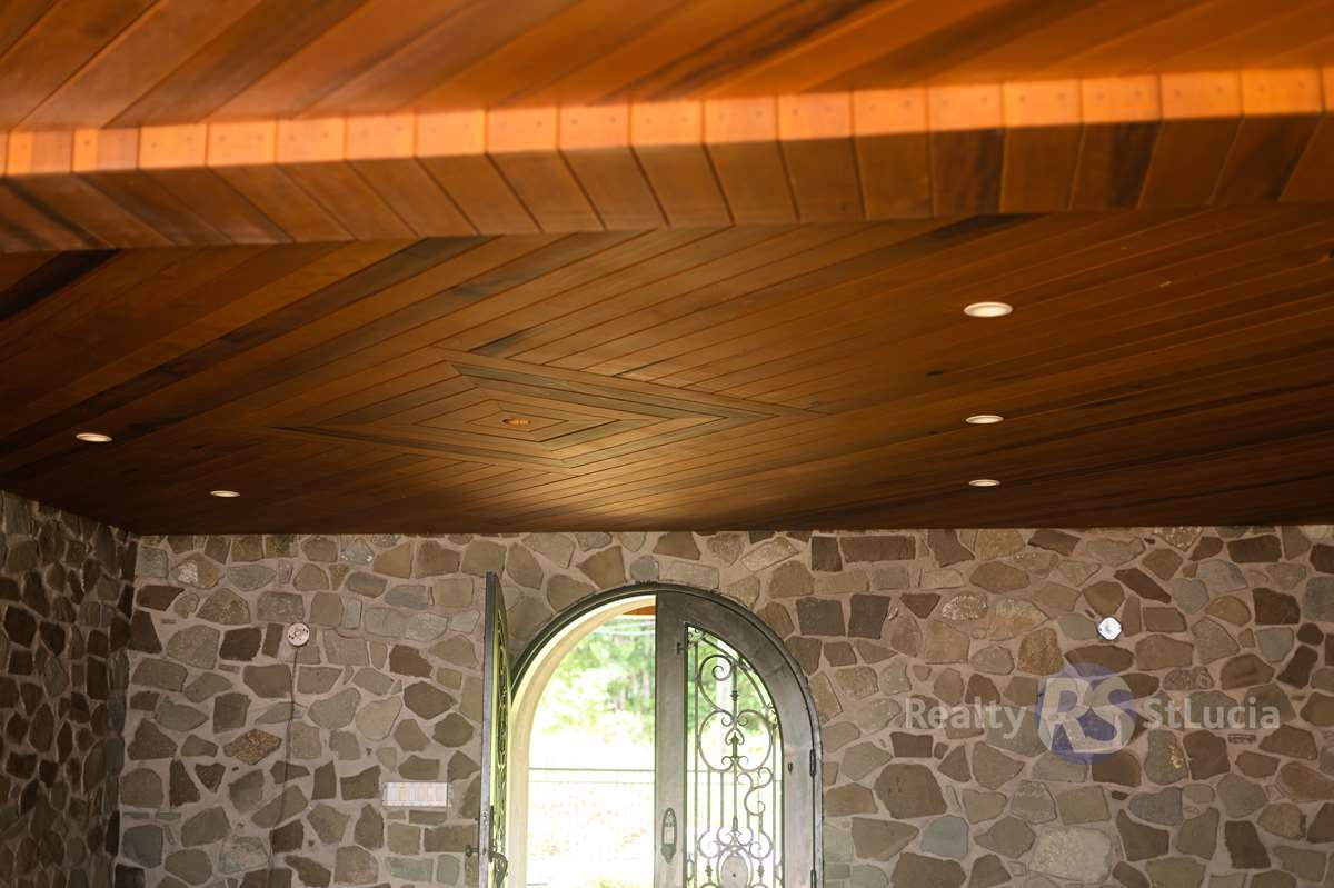 st lucia rea estate 6 Bedroom House For Sale Near Castries roof