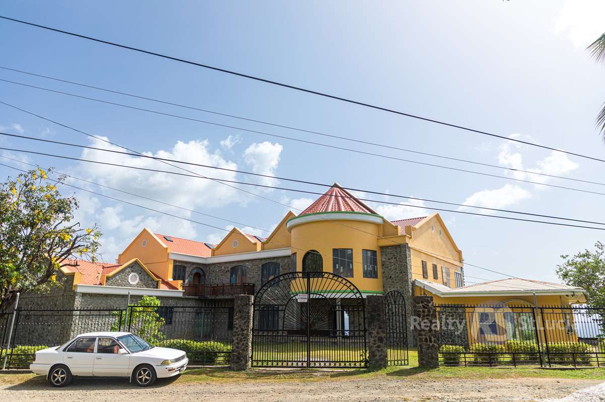 6 Bedroom House For Sale Near Castries