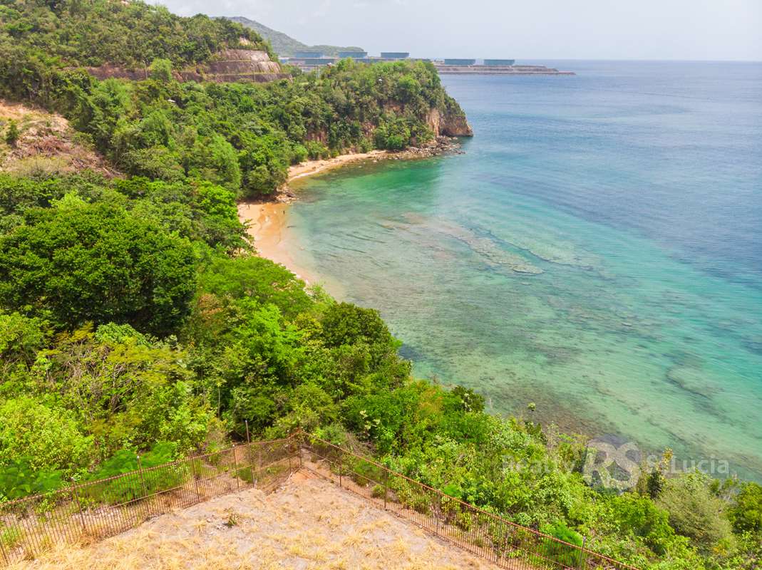 st lucia rea estate 6 Bedroom House For Sale Near Castries cove