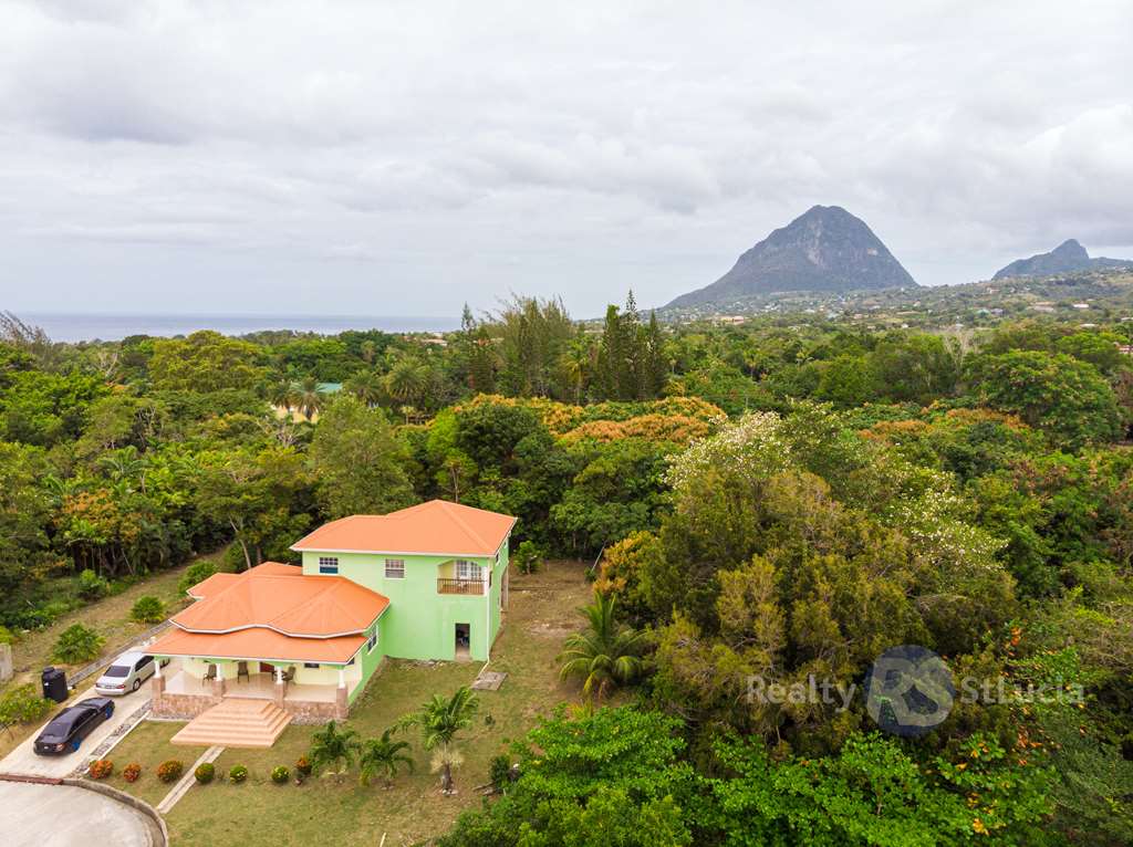 house nd land in st lucia west piton
