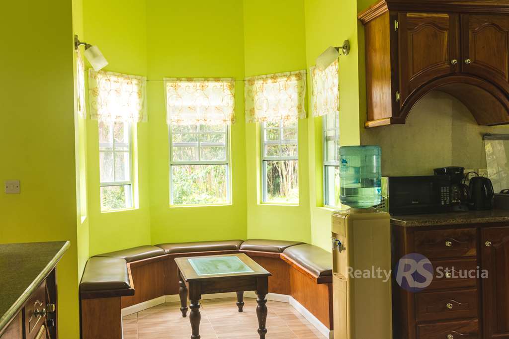 house nd land in st lucia west table