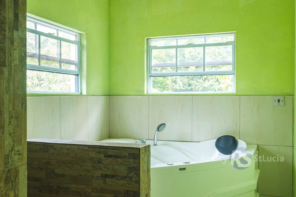 house nd land in st lucia west1112