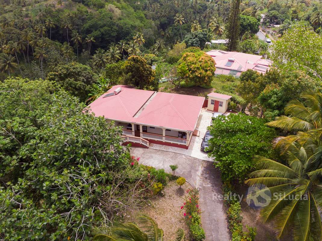 St Lucia real estate Single Family Home in Choiseul on 5 Acres Landtf