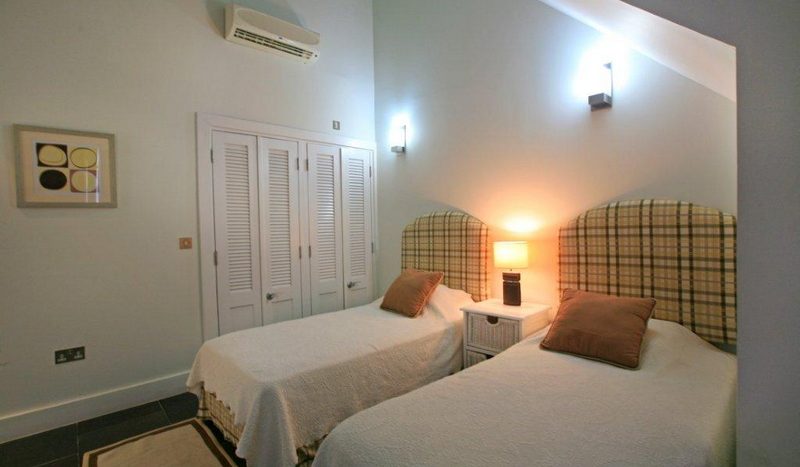 St Lucia Marigot Bay Marina Village, 2 Bed Apartment For Sale 18e