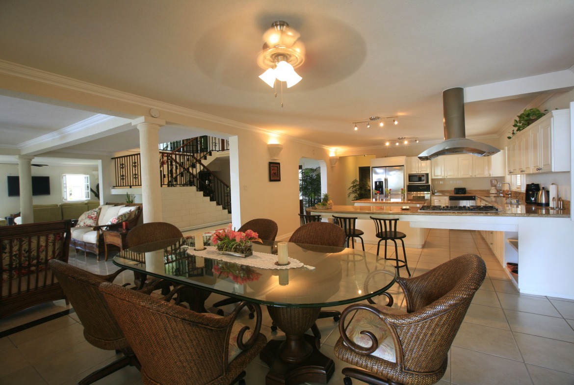 st lucia real estate Luxury Villa For Sale in St Lucia | Villa Ashiana table