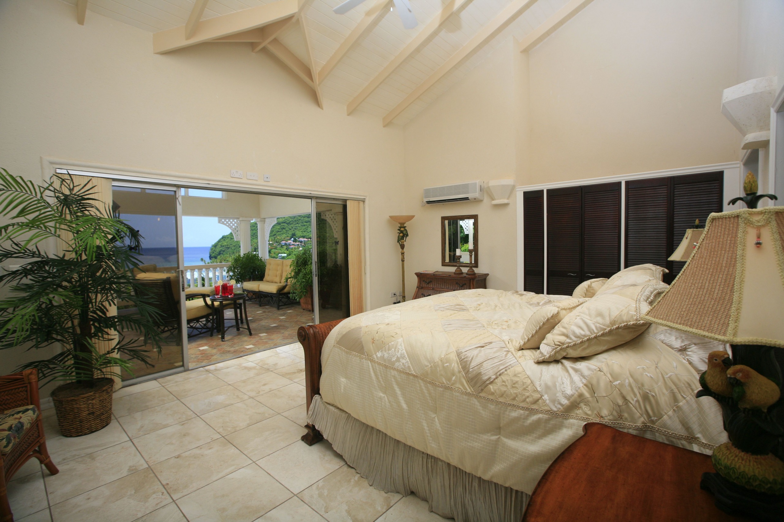 st lucia real estate Luxury Villa For Sale in St Lucia | Villa Ashiana bedroom