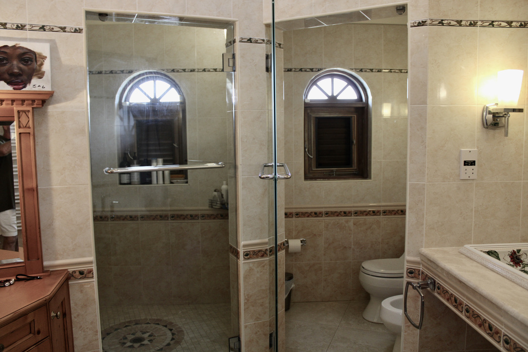 houses for sale in cap estate bathroom