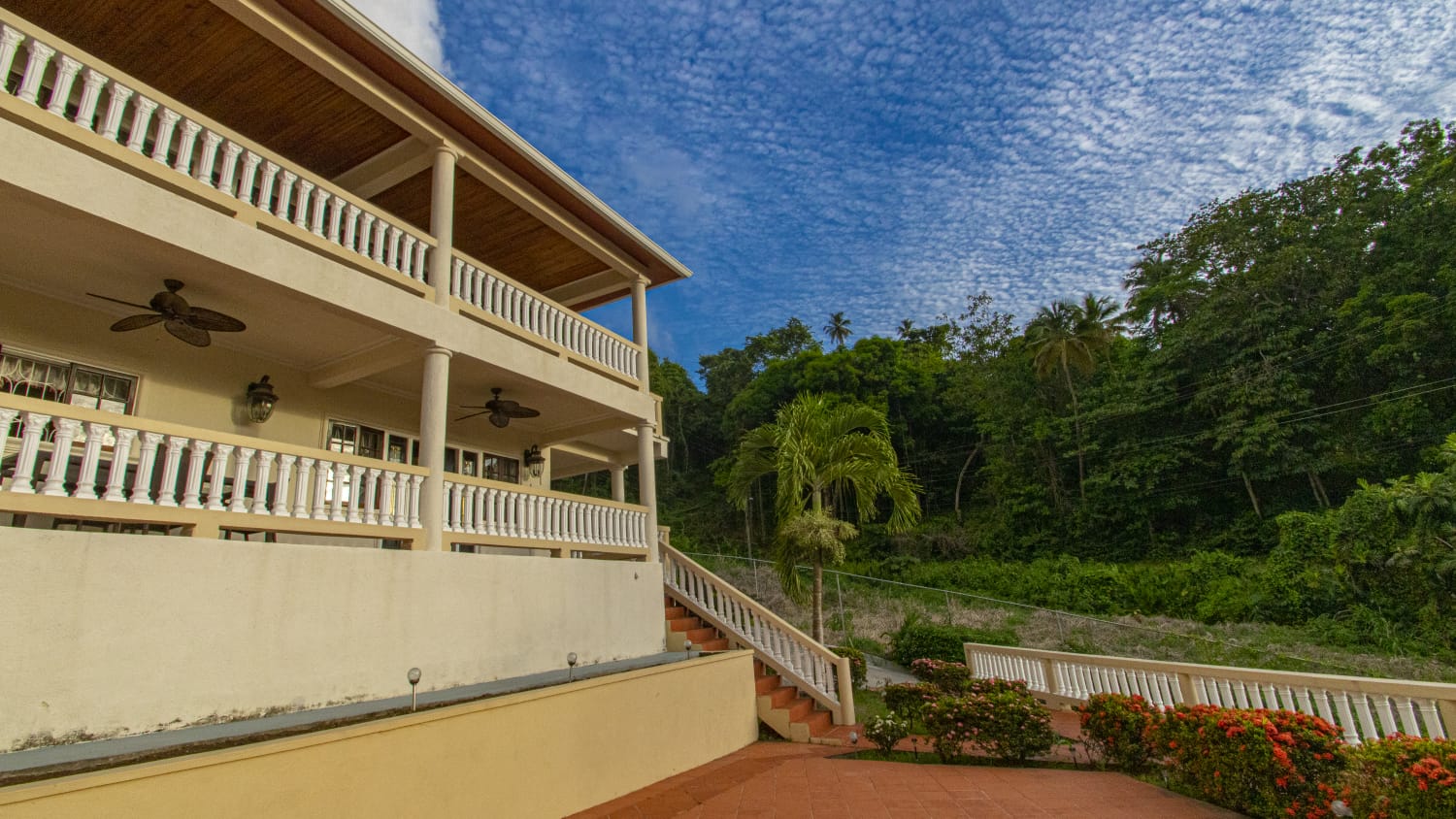 St Lucia Real Estate marigot for sale villa clouds