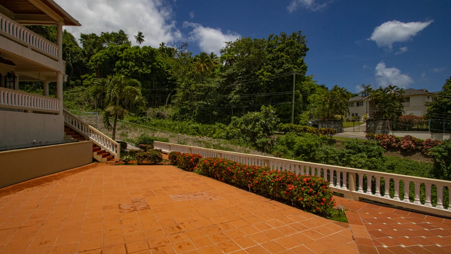 St Lucia Real Estate marigot for sale villa yard