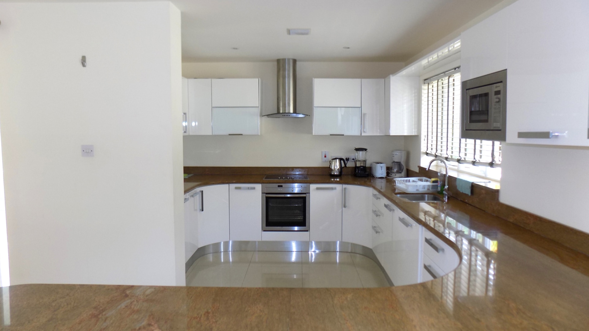 Villa for sale cap estate allamanda kitchen
