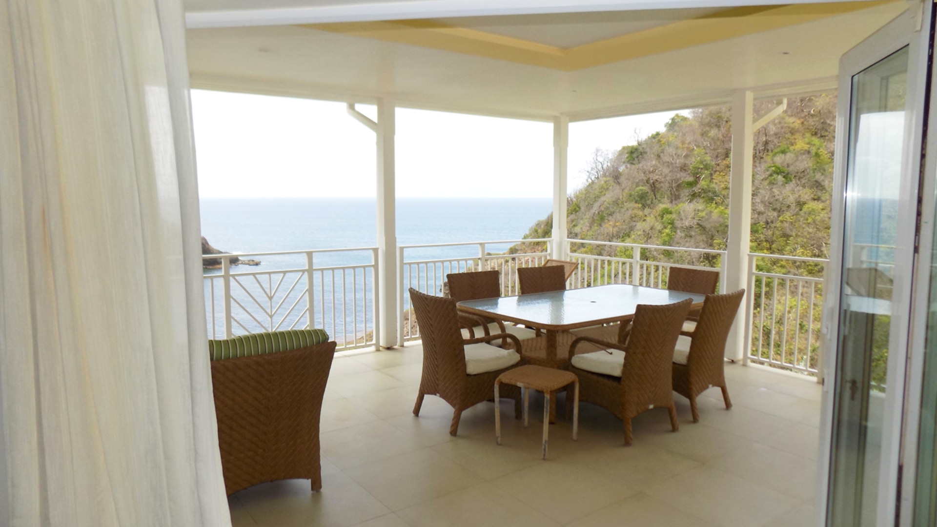 Villa for sale cap estate allamanda big varanda