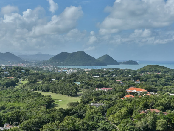 Is st lucia rich or poor country