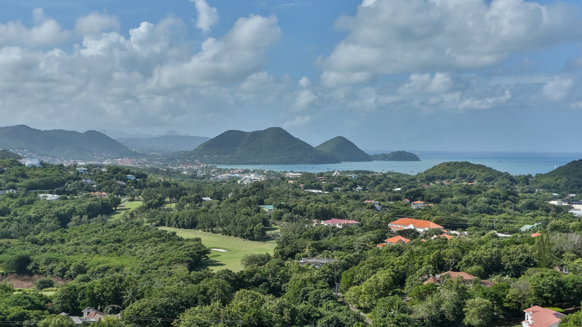 Is st lucia rich or poor country