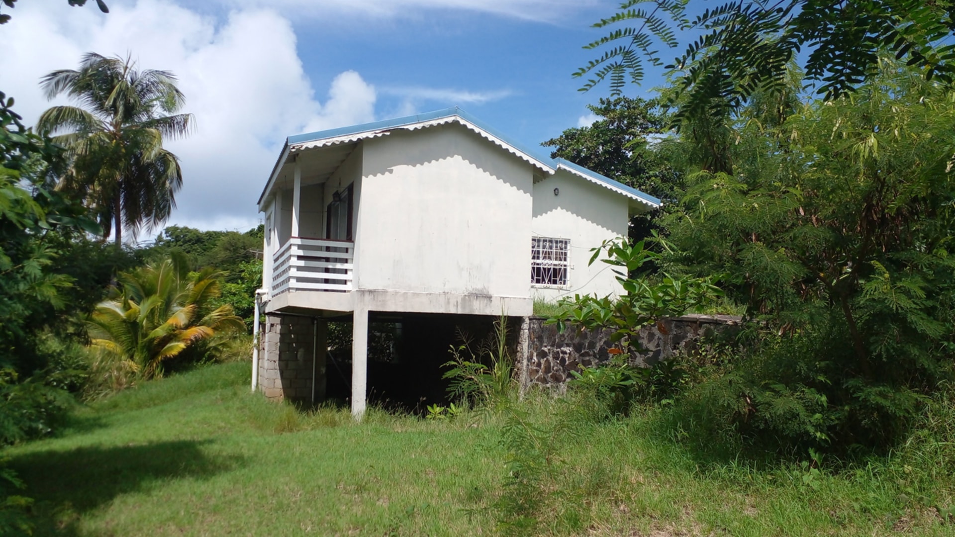 Rodney Bay, St lucia real estate fixer upper