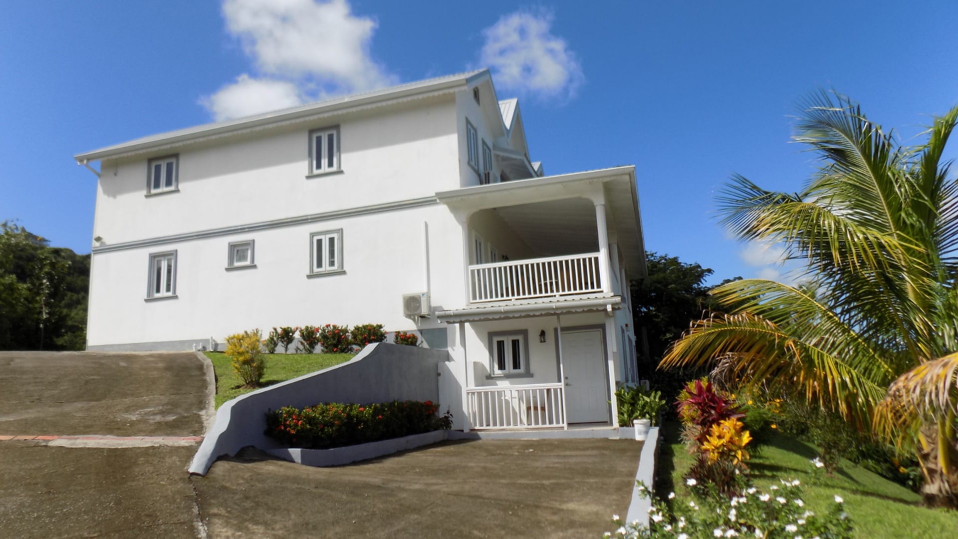 marigot bay villa for sale in st lucia front of villa