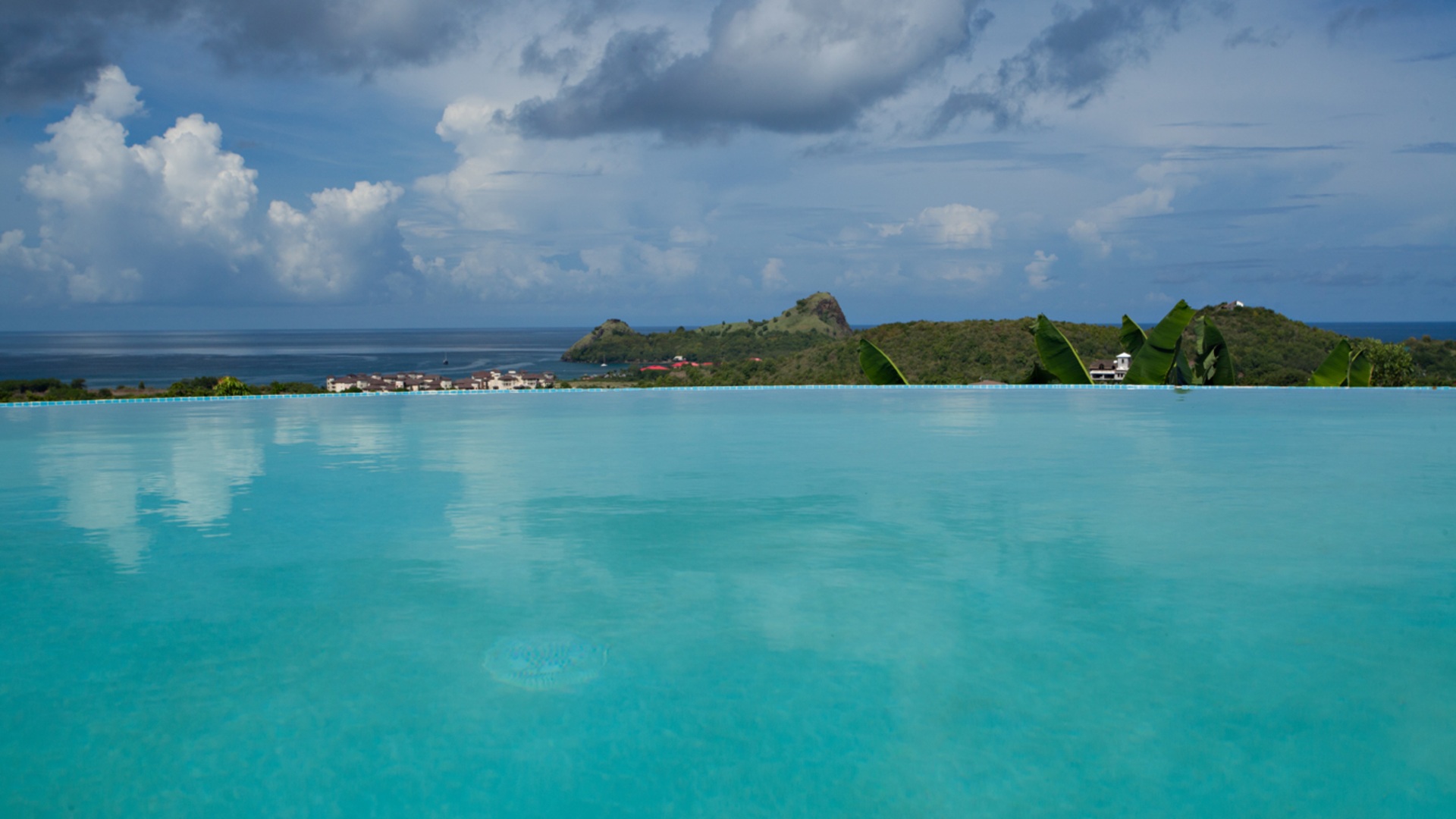 st lucia real estate VILLA CHLOESA for sale infinity pool