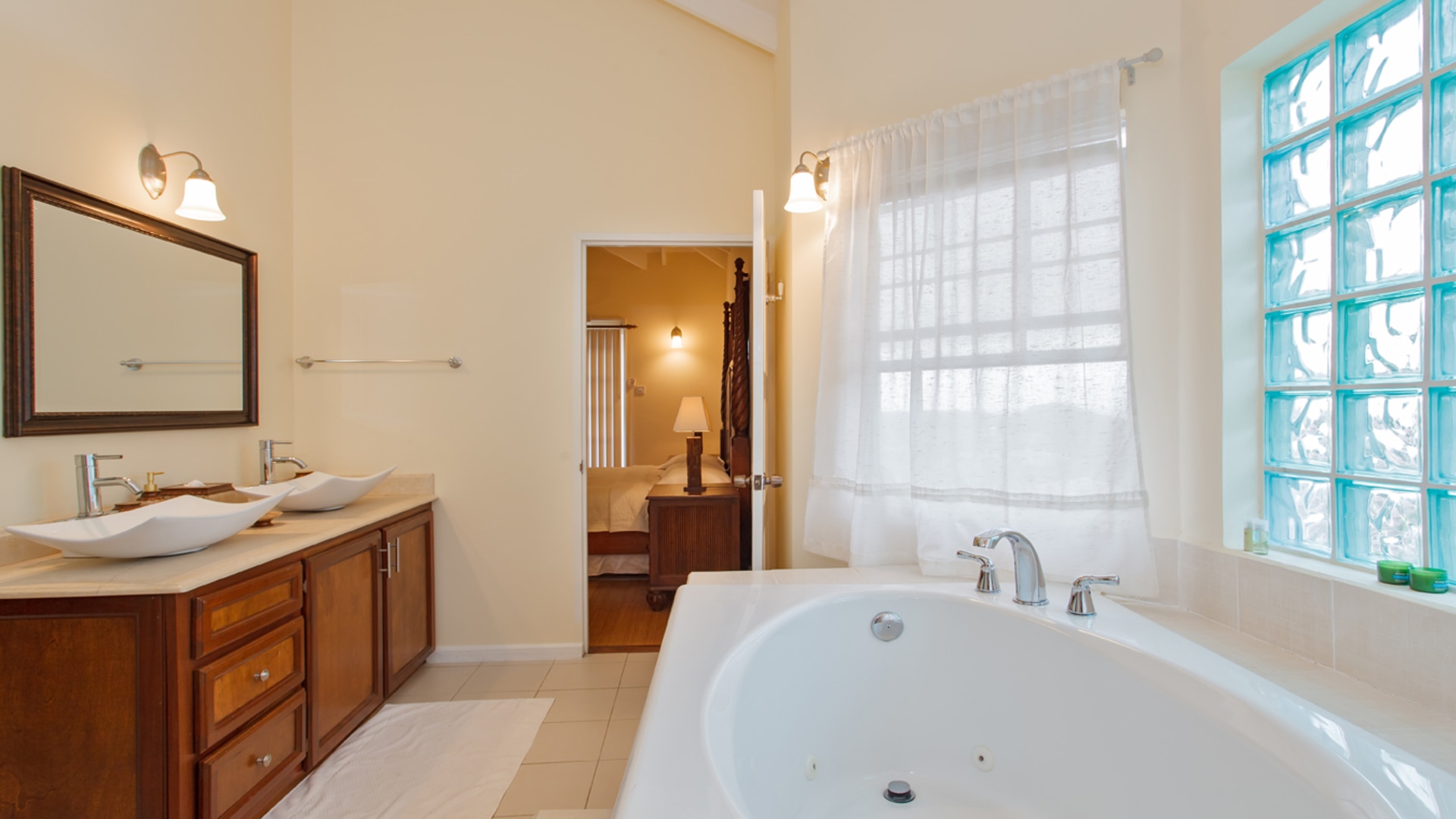 st lucia real estate VILLA CHLOESA for sale bathroom