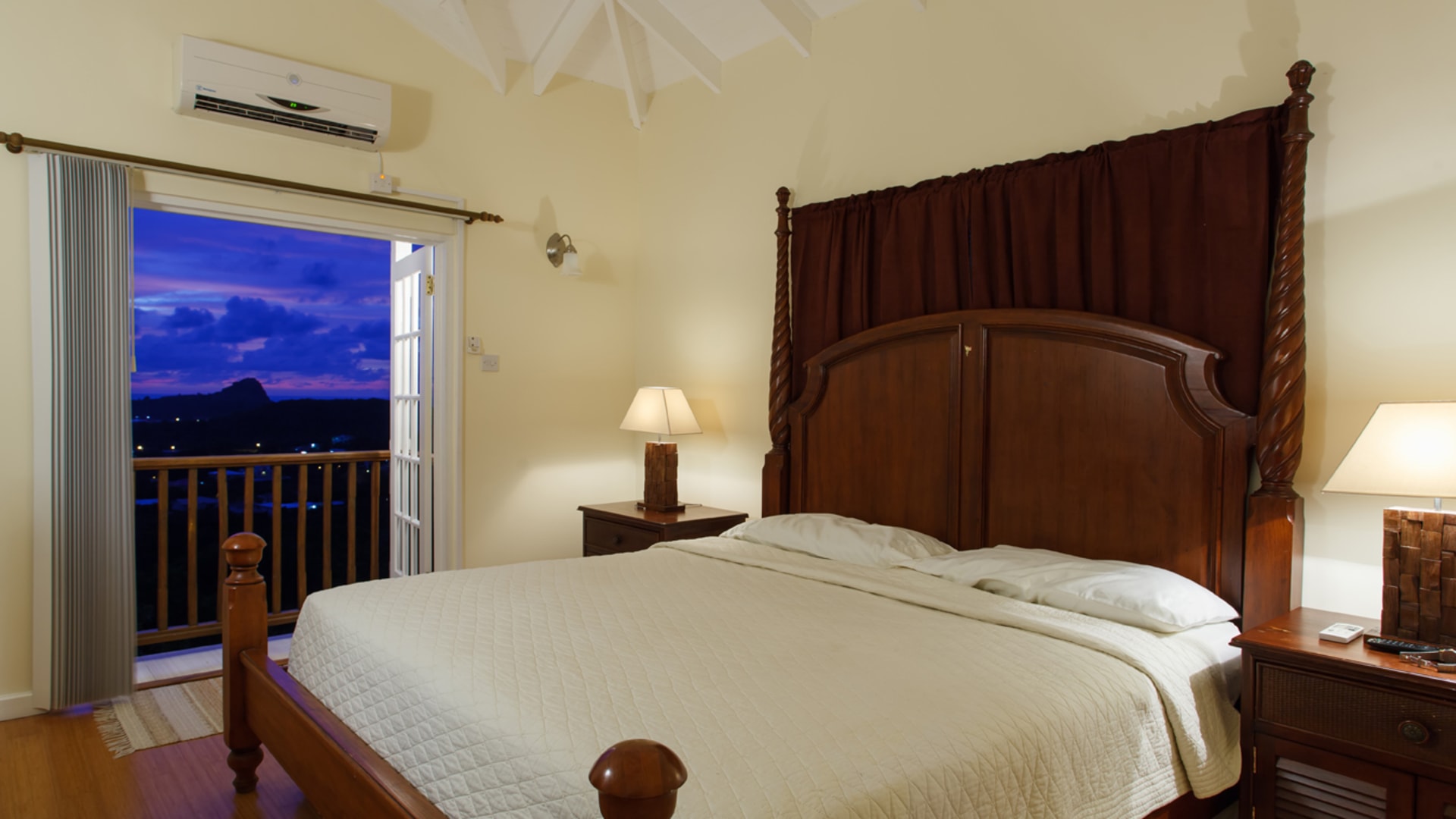 st lucia real estate VILLA CHLOESA for sale bed
