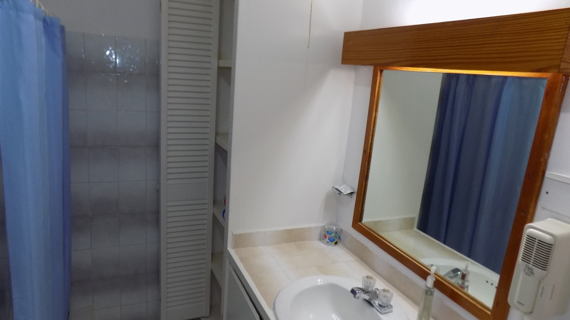 homes for sale in st lucia bathroom