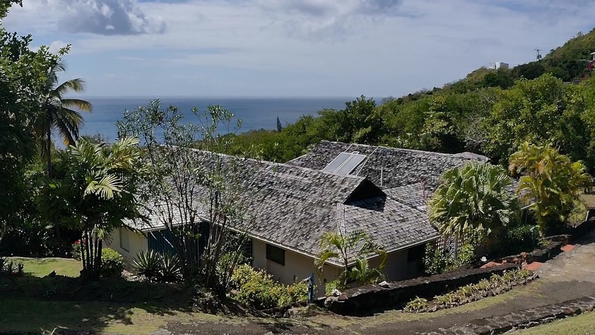 st lucia real estate House For Sale At Saddleback roof