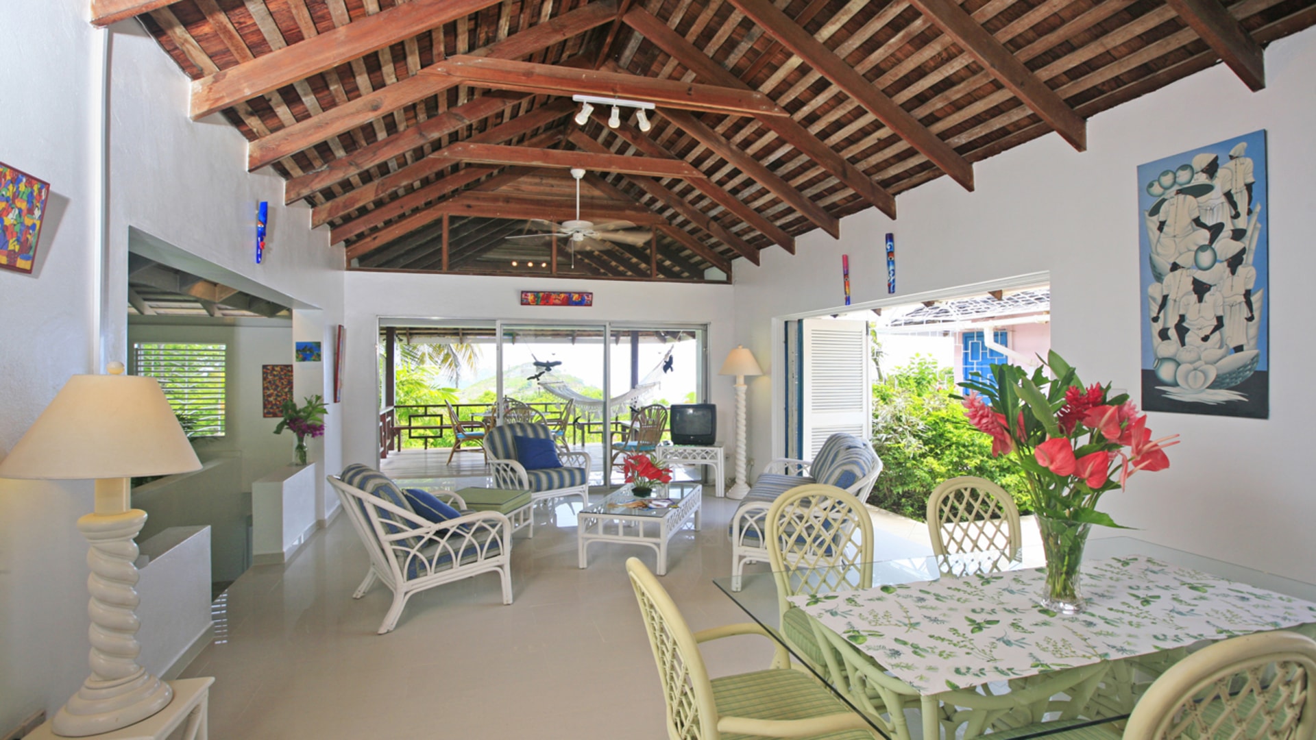 st lucia real estate House For Sale At Saddleback table and chairs
