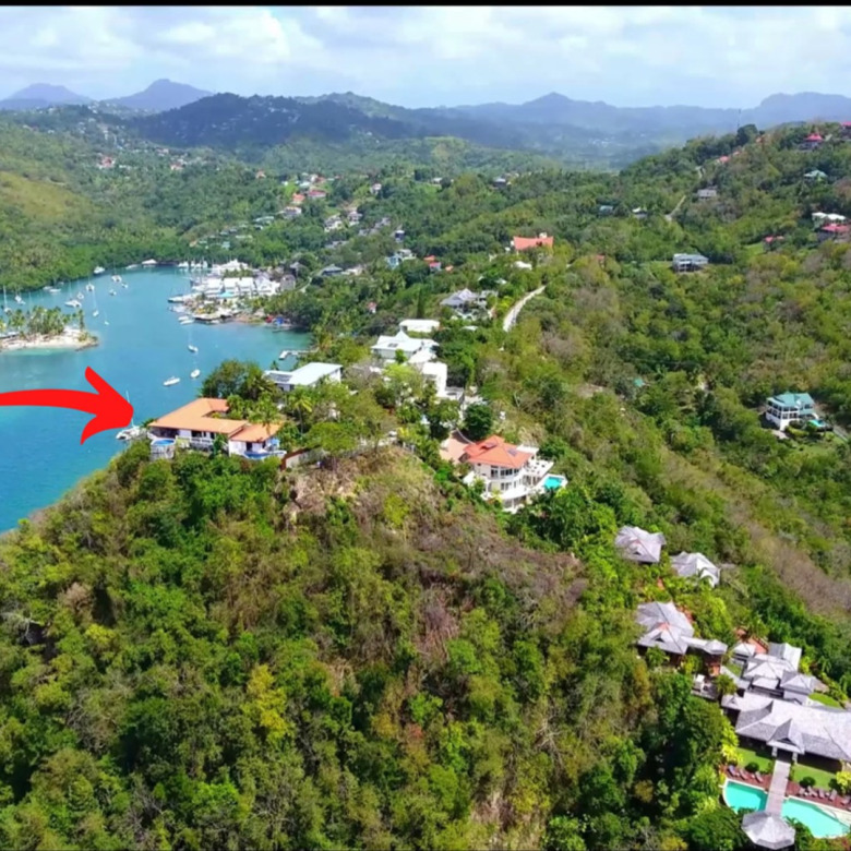 House Overlooking Marigot Bay