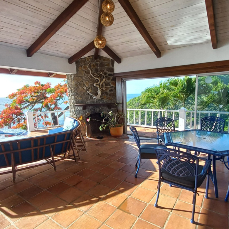 St Lucia Real Estate The Cliff House Overlooking Marigot Bay covered patio