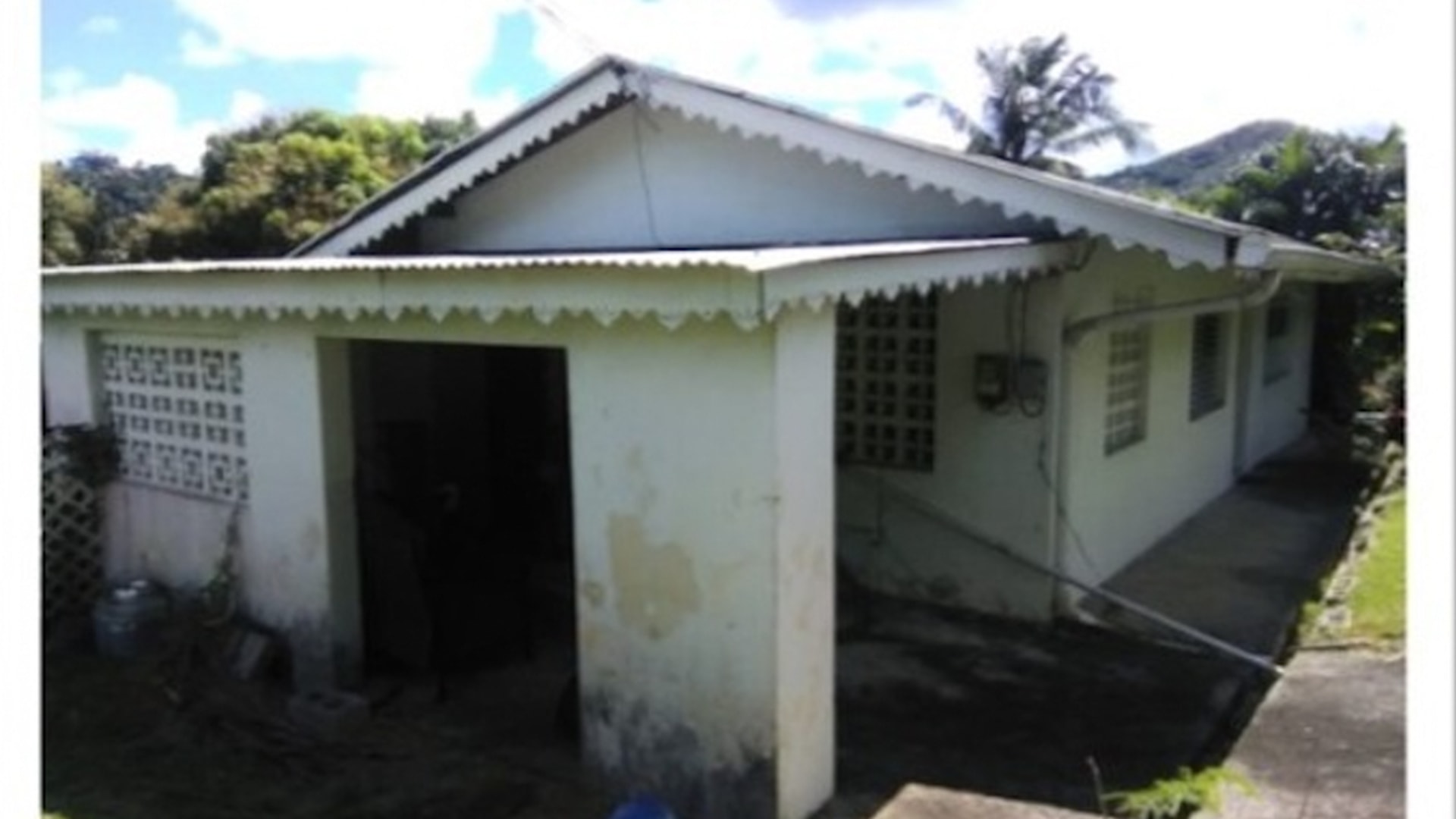 Rodney Bay Fixer Upper